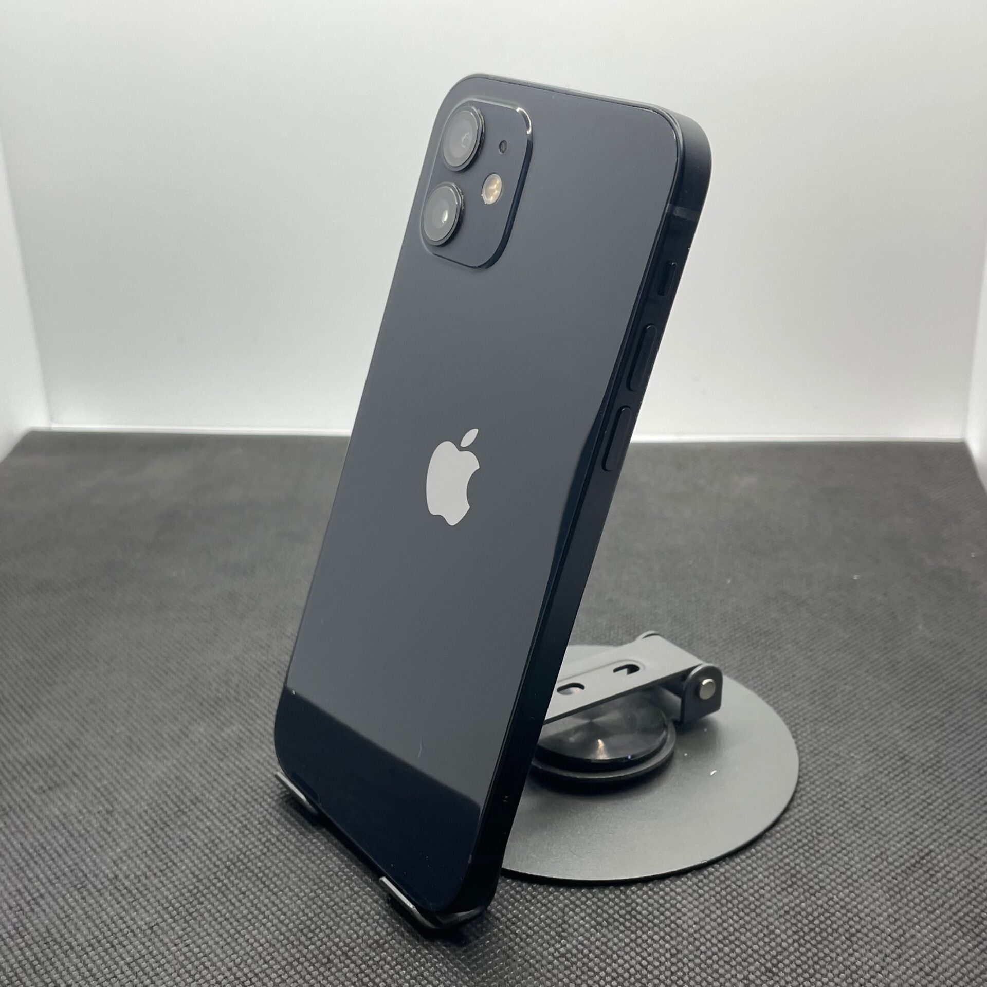 Buy Used Apple iPhone 12 64GB Midnight - (Grade B) - Warranty