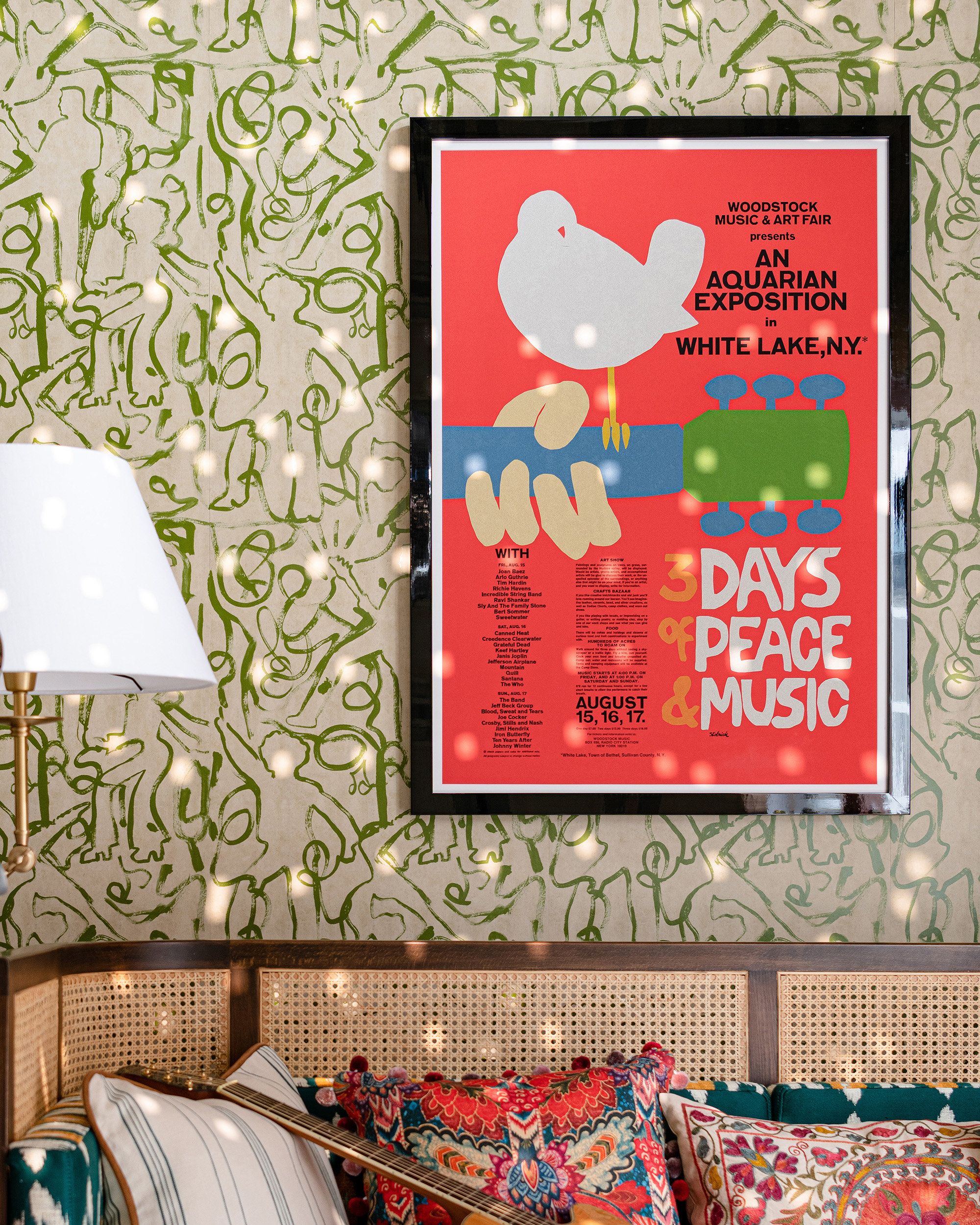 WOODSTOCK '69 Poster Framed Art MINDTHEGAP Red CONTEMPORARY