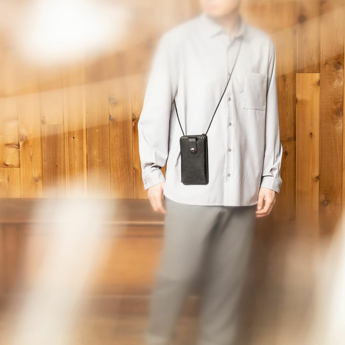 ゴート L字ファスナーウォレットショルダー《Envelop》 - Black - | ETiAM