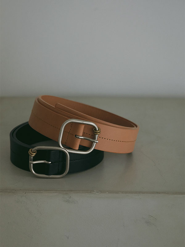 ブラスリングバックルセンターステッチベルト(F BEIGE): グッズ