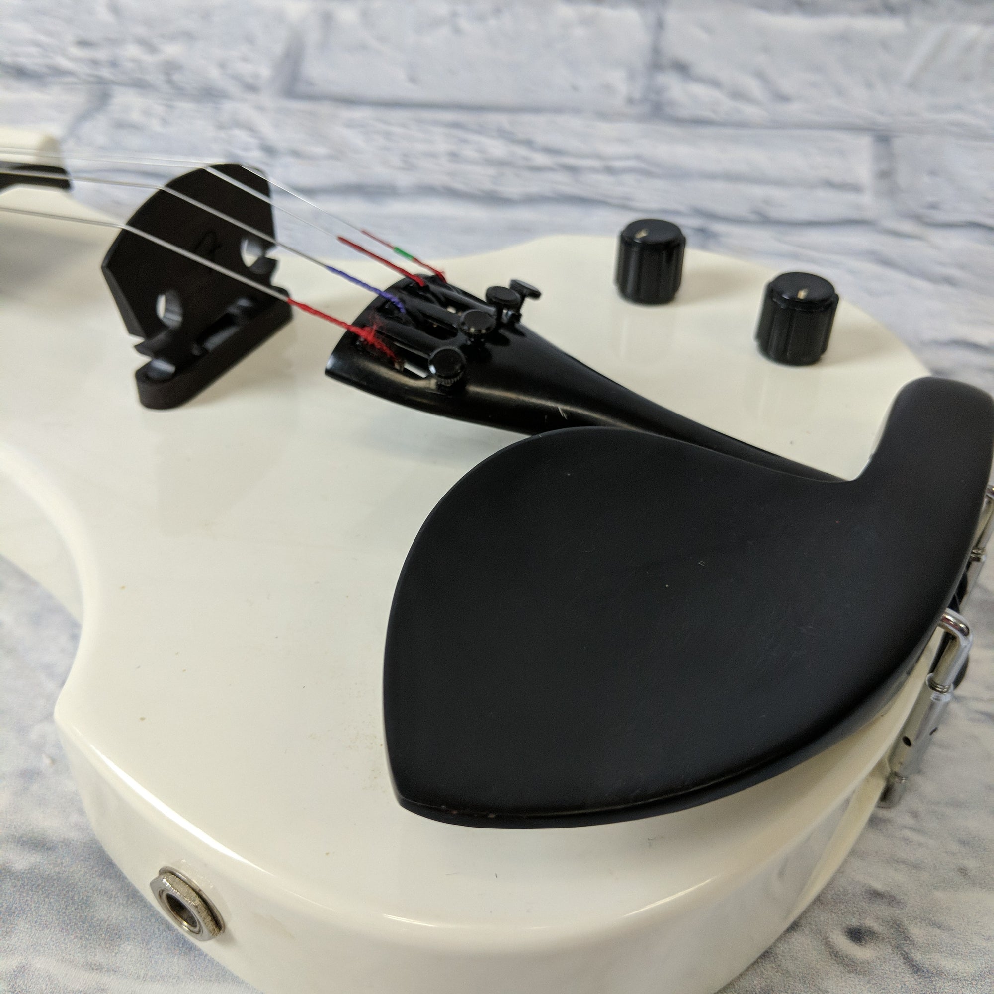 Fender FV-1 Passive Electric Violin with Piezo Pickup - Evolution