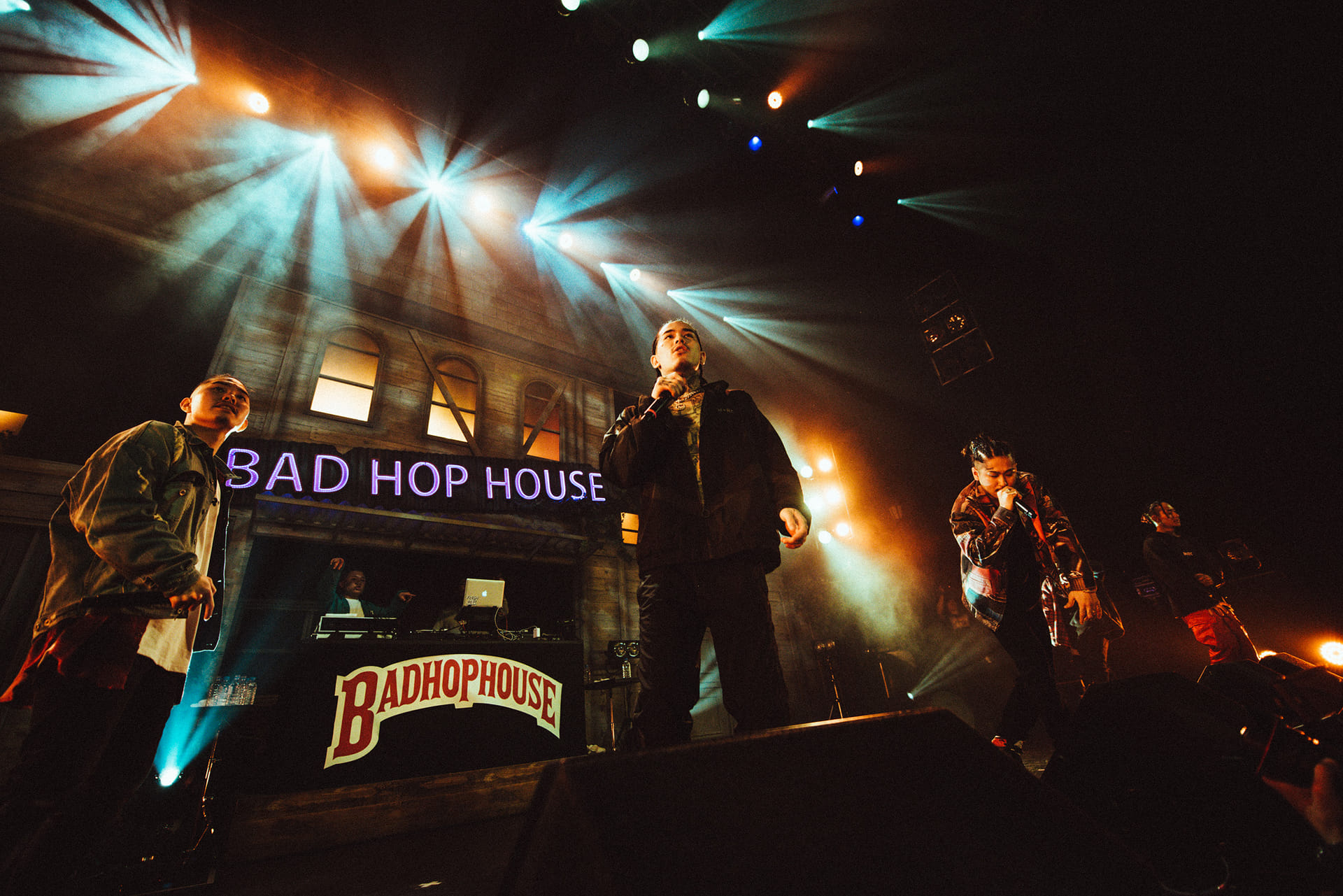 BAD HOP 飛躍への初手。ONE-MAN “BAD HOP HOUSE” @Zepp Tokyo | EYESCREAM
