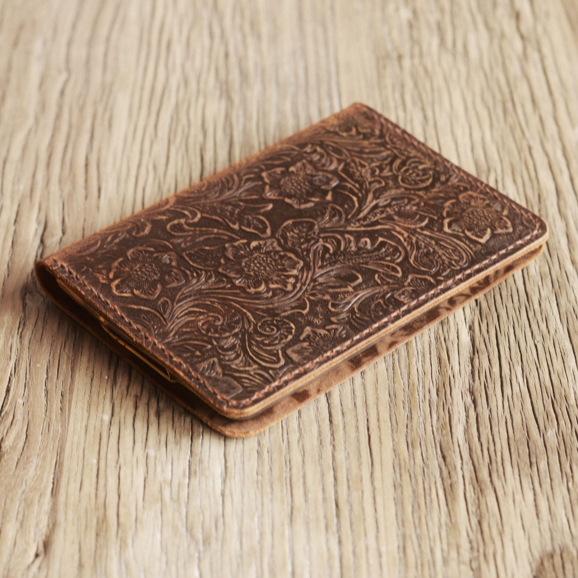 Personalized Leather kindle paperwhite / kindle case - Tooled