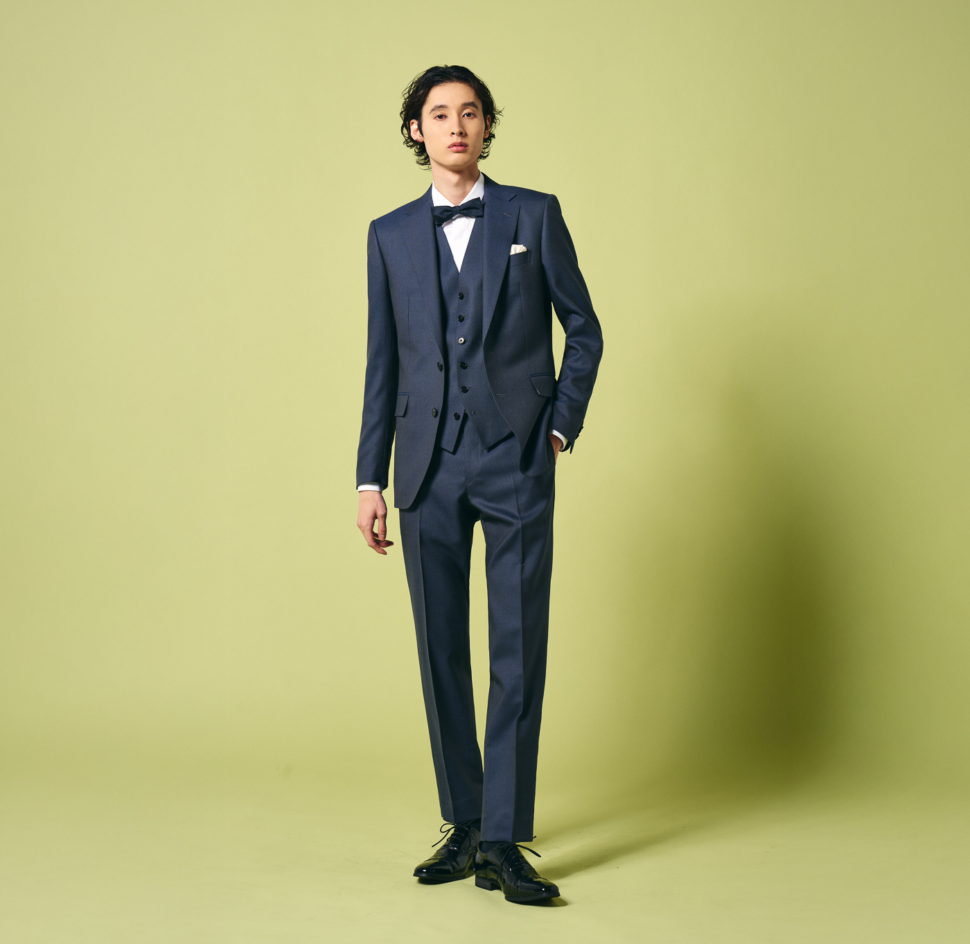 周囲と差をつける、カーキブルーのスリーピーススタイル | オーダー