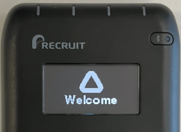 カードリーダーのディスプレイに「Welcome」が表示されたまま動かない