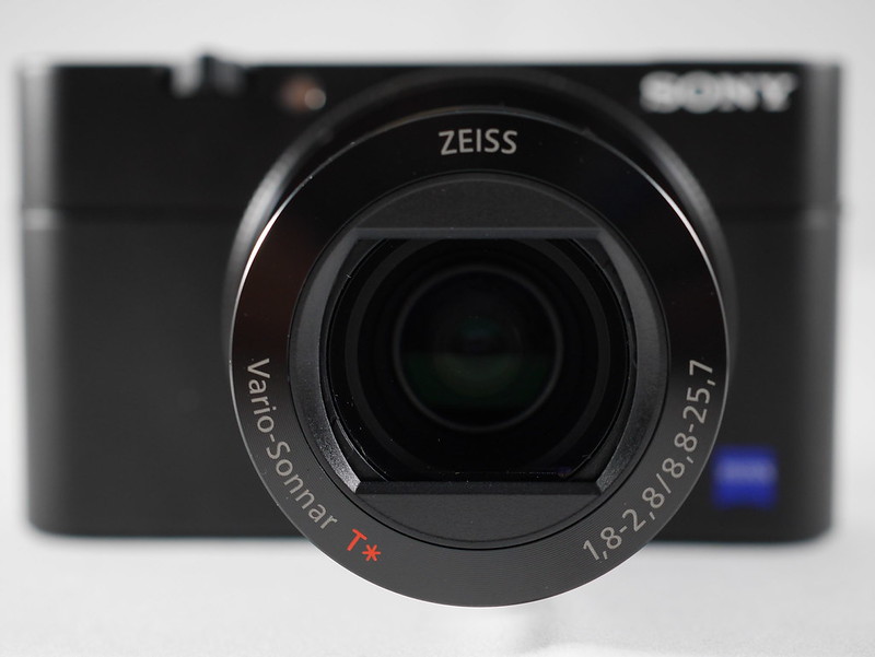 捕捉力抜群の”小さい巨人” ソニー DSC-RX100 V レビュー【RX100M5