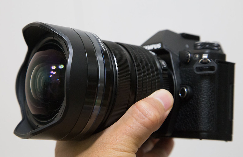 豪快に買っちゃった！持ち歩き用カメラとしてOM-D E-M5 Mark2と大三元