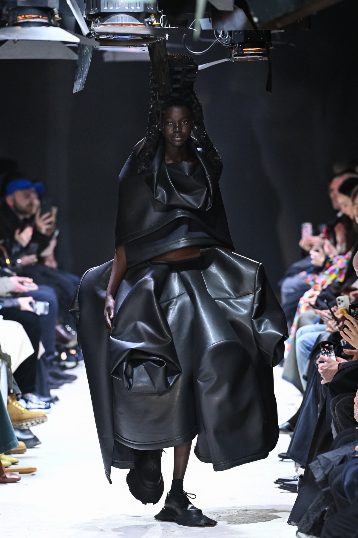 COMME des GARÇONS 2024年秋冬コレクション | パリ | 画像54枚