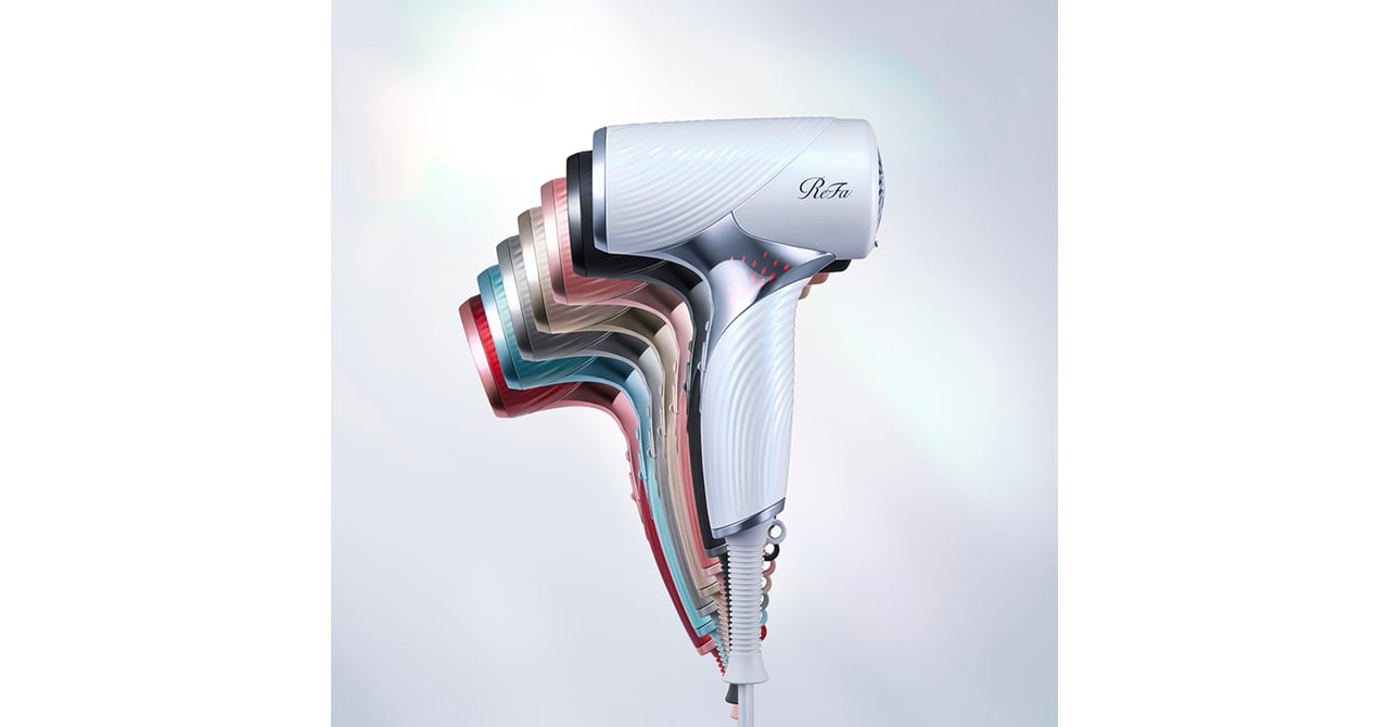 手のひらサイズのドライヤーも 「リファ」からプロ級仕上がりを叶える