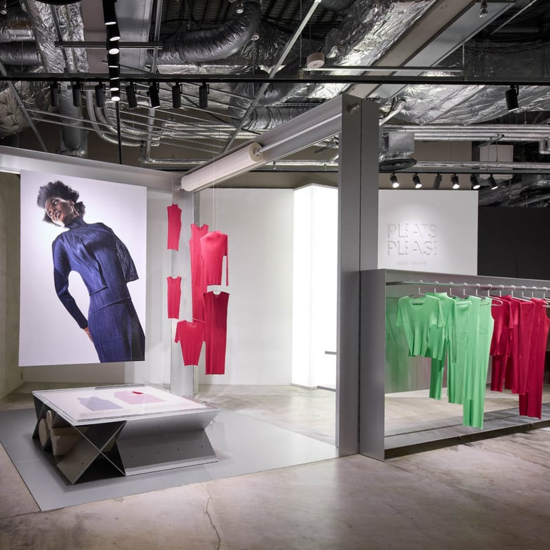 プリーツ プリーズ イッセイ ミヤケ」六本木店がリニューアル