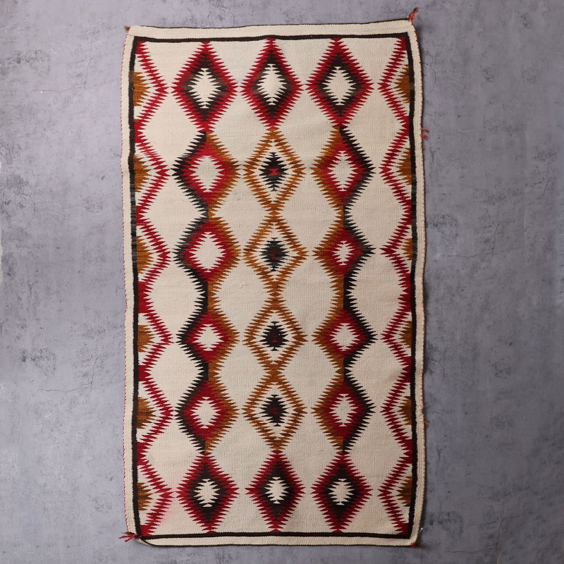 ナバホ族 インディアン 手織りラグ ビンテージラグ ダイアモンド