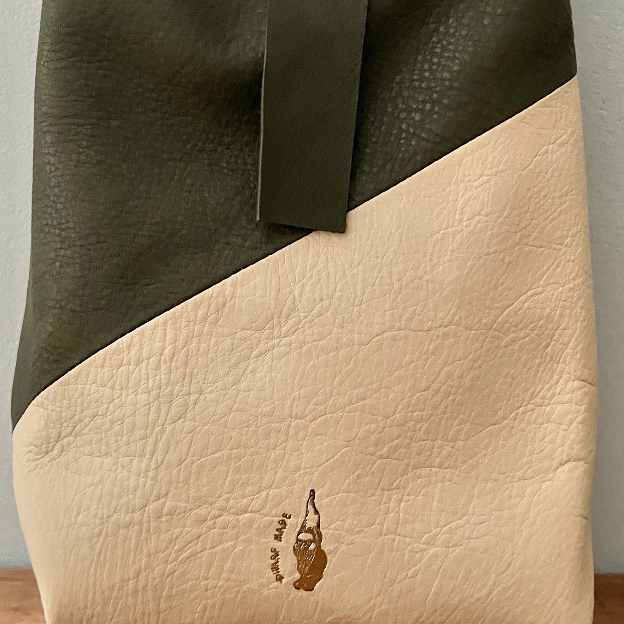 DWARFMADE】Sustainable Bag S 261_23 | フィールシーン / FEEL SEEN