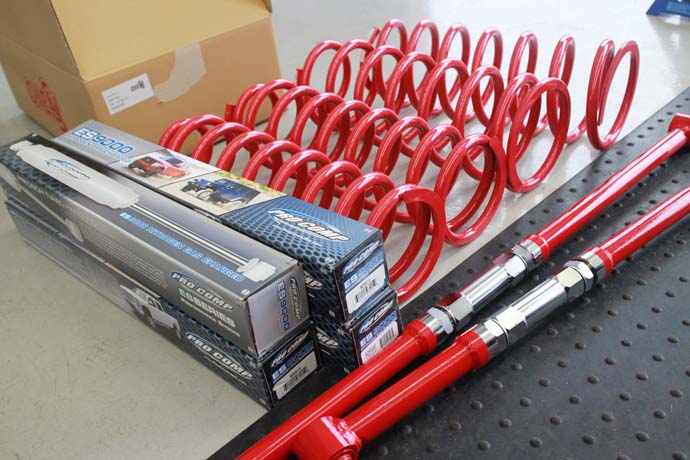 ランクル80のリフトアップ2.5インチと四輪アライメント - カー用品持込