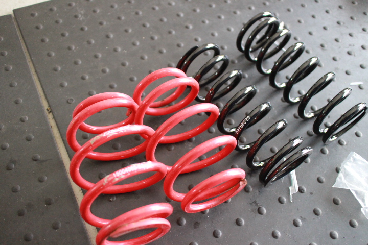 カムリ AVV50 車高調スプリング交換 四輪アライメント調整 - カー用品