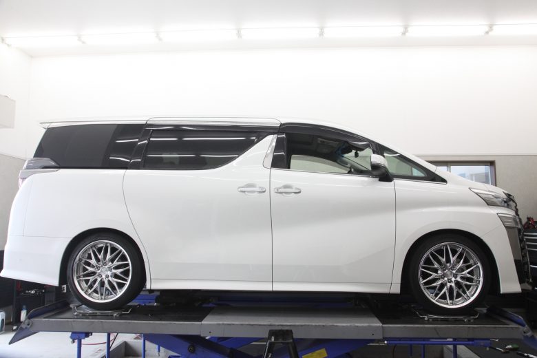 ヴェルファイア AGH30W タナベNF210取り付け 四輪アライメント調整