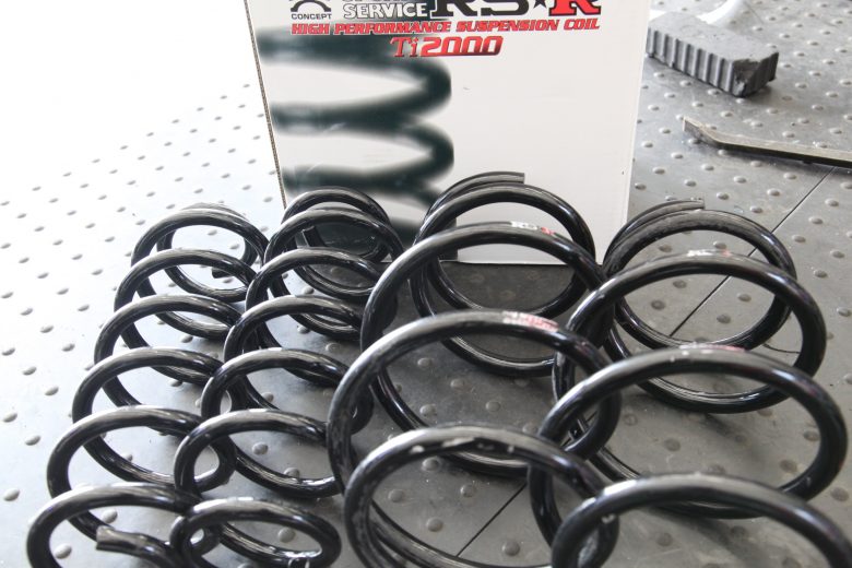 MXUA80 ハリアー RS-R Ti2000ハーフダウンサス交換 四輪アライメント