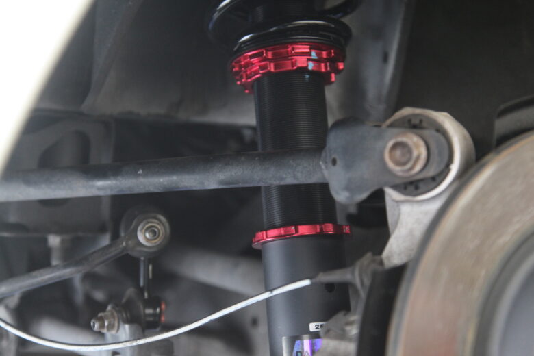 ロードスター NB8Cにオートエグゼ車高調の取付と四輪アライメント