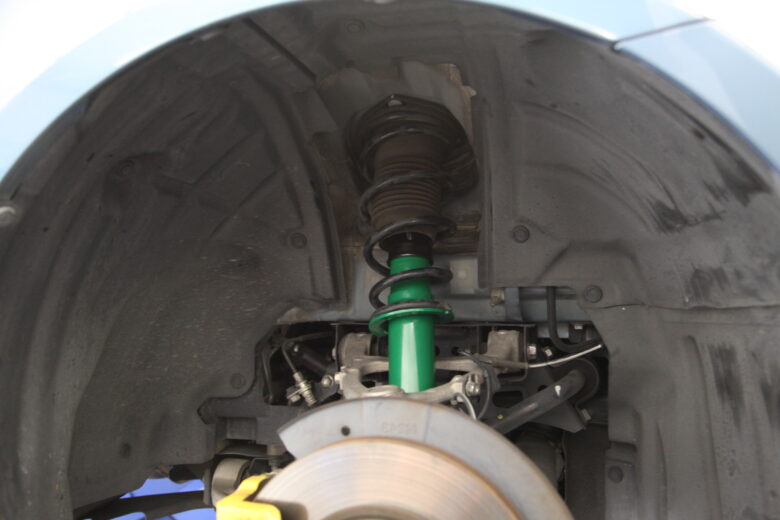 ロードスター NB8Cにオートエグゼ車高調の取付と四輪アライメント