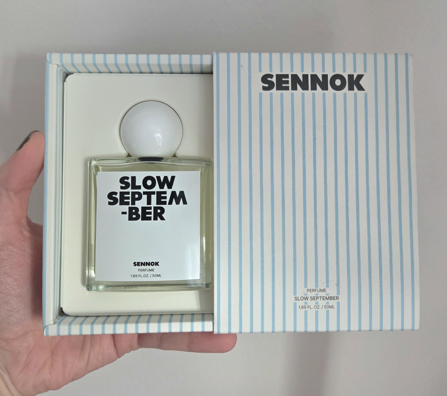 Slow September Sennok perfume - a fragrance for women and men 2023