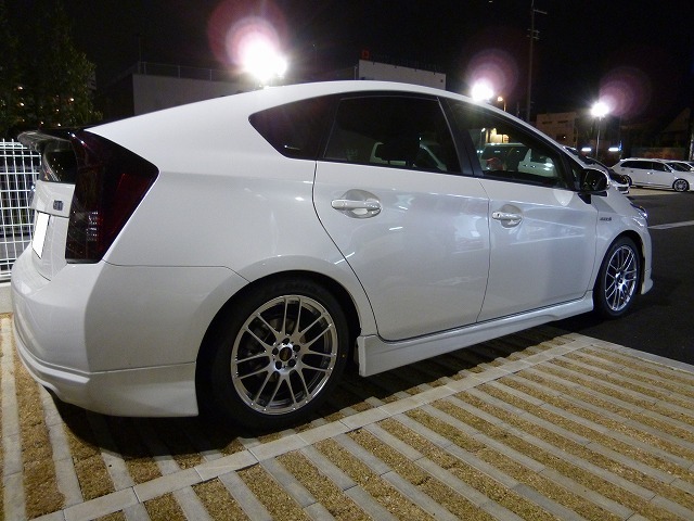 プリウス 30系 ZVW30 | 装着ギャラリー | カーポートマルゼン