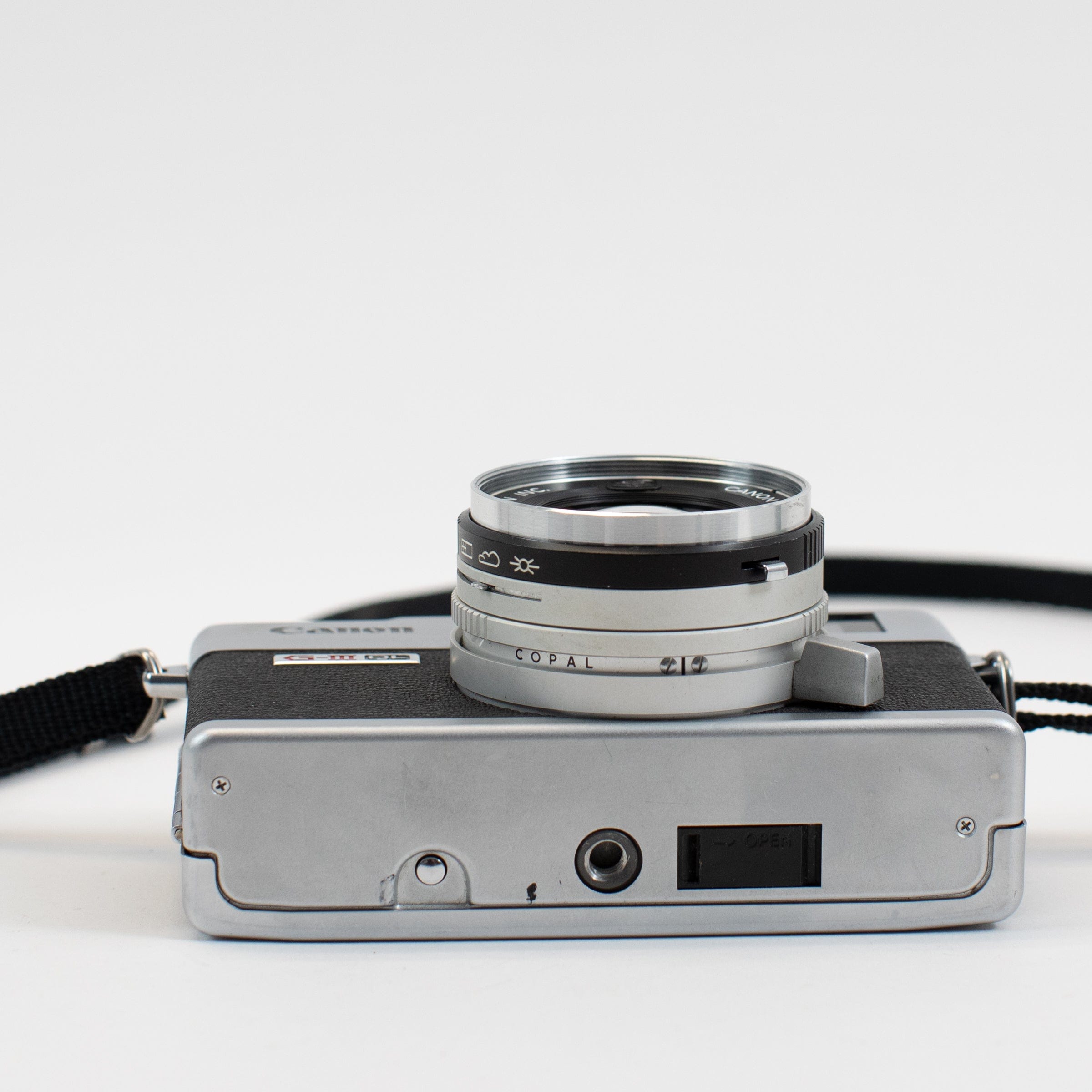 Canon Canonet QL17Giii with 40mm f/1.7 – Film Supply Club