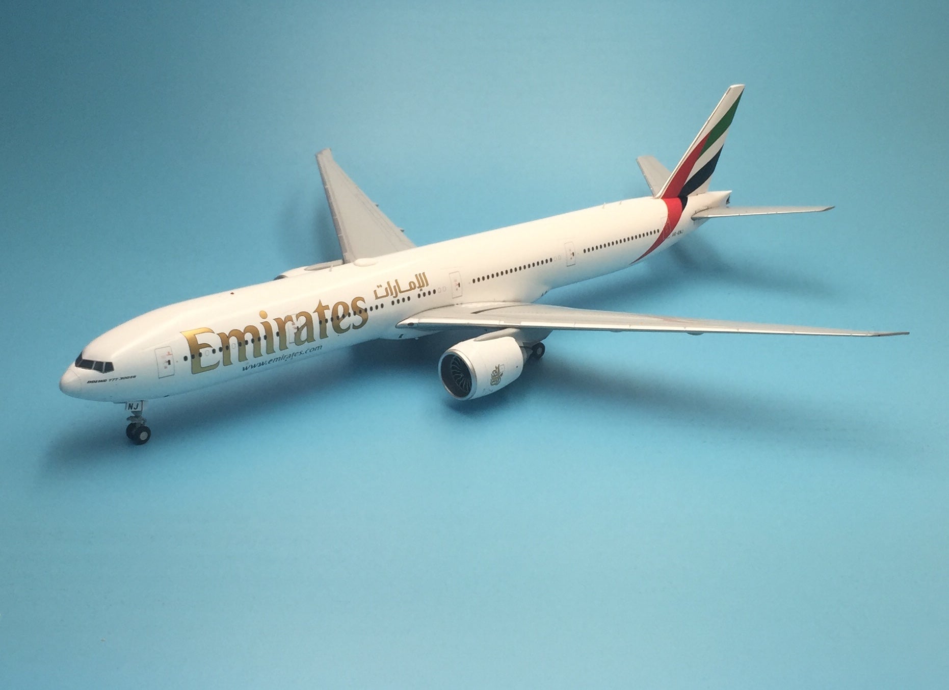 Gemini Jets 1/200 Emirates Boeing 777-300ER A6-ENJ – First Class