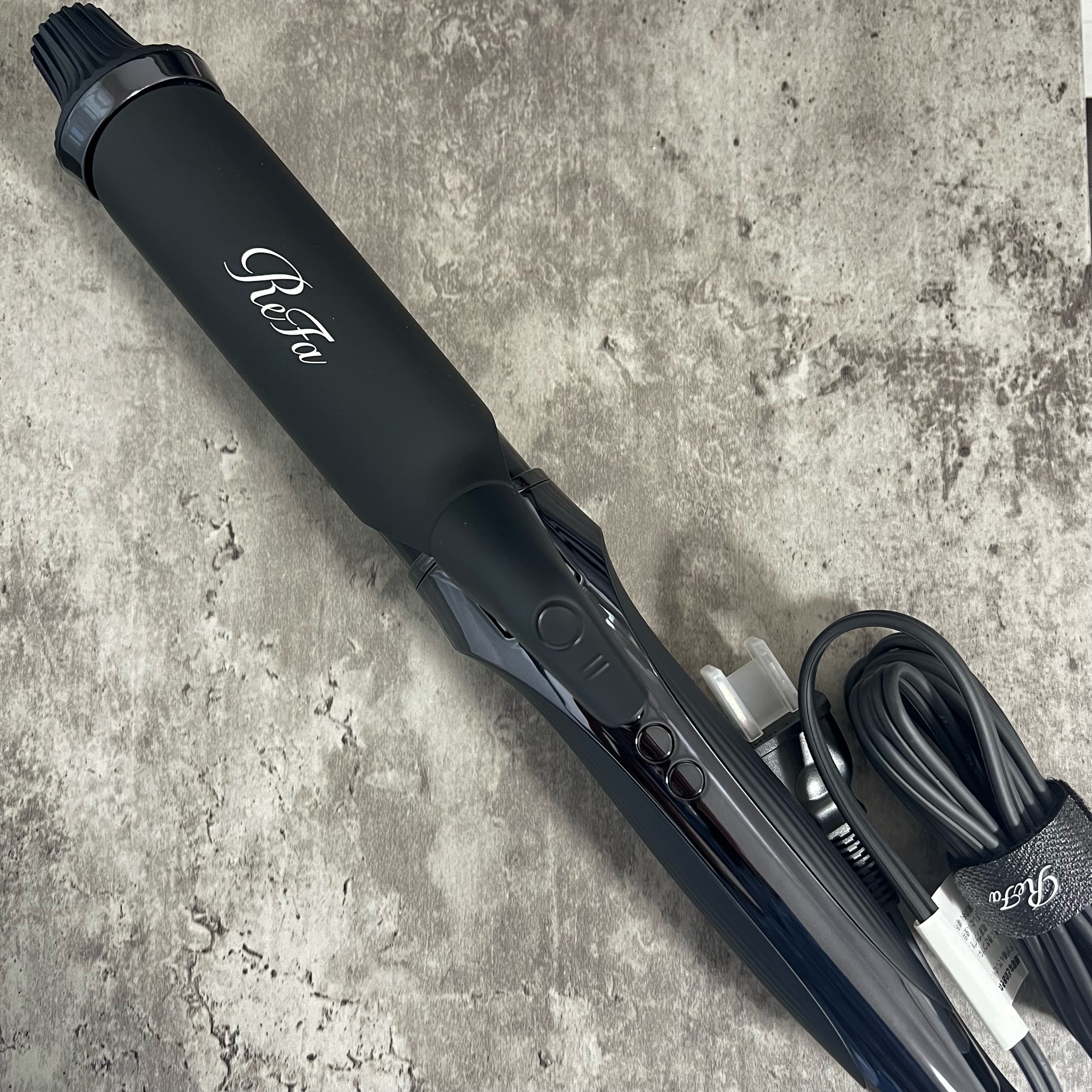 ReFa / リファカールアイロン プロ Φ38 ブラックの公式商品情報｜美容