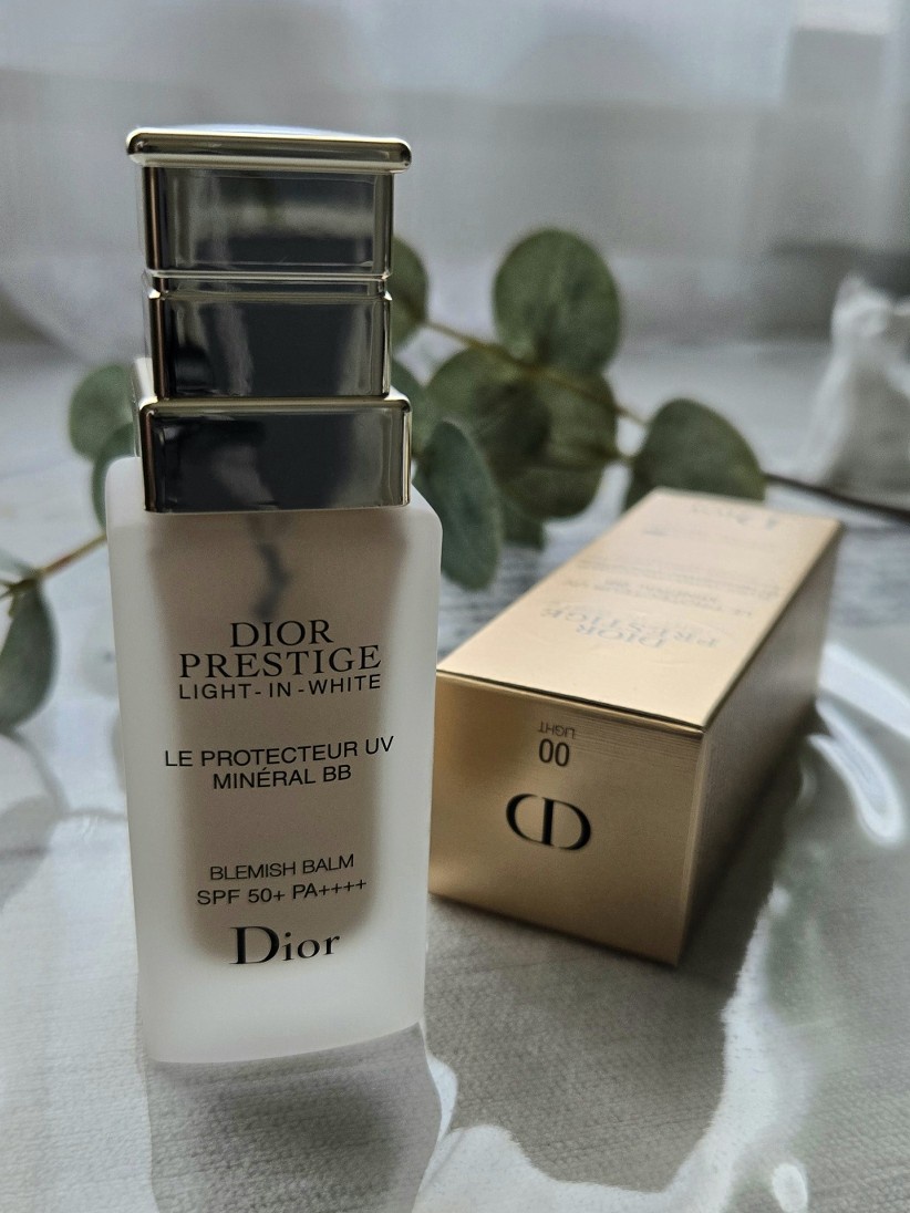 プレステージホワイト ル プロテクターUVルミエールBB 00 美品 【公式