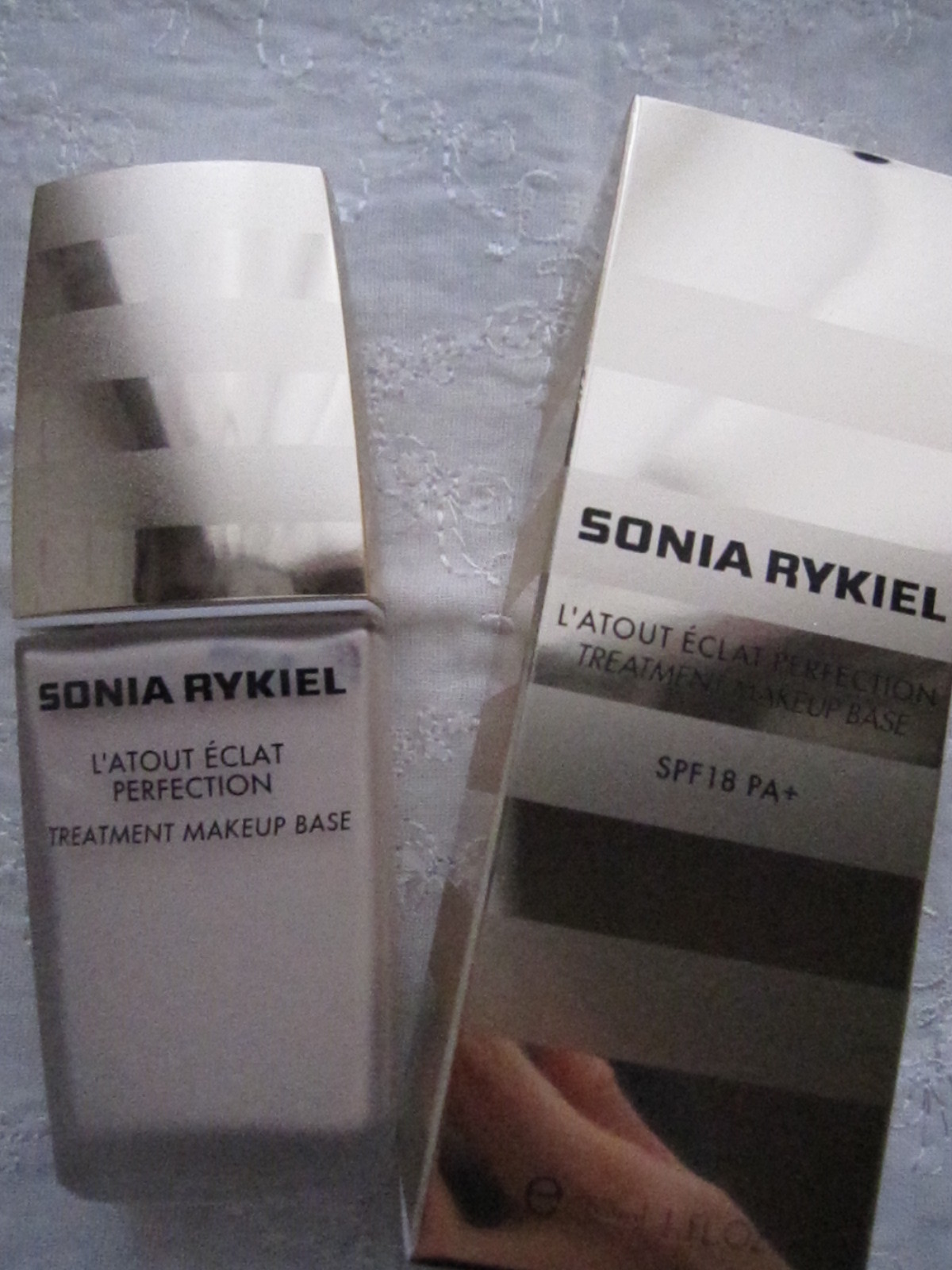 ソニアリキエル ラトゥーエクラペルフェクシオン01 SONIA RYKIEL（化粧