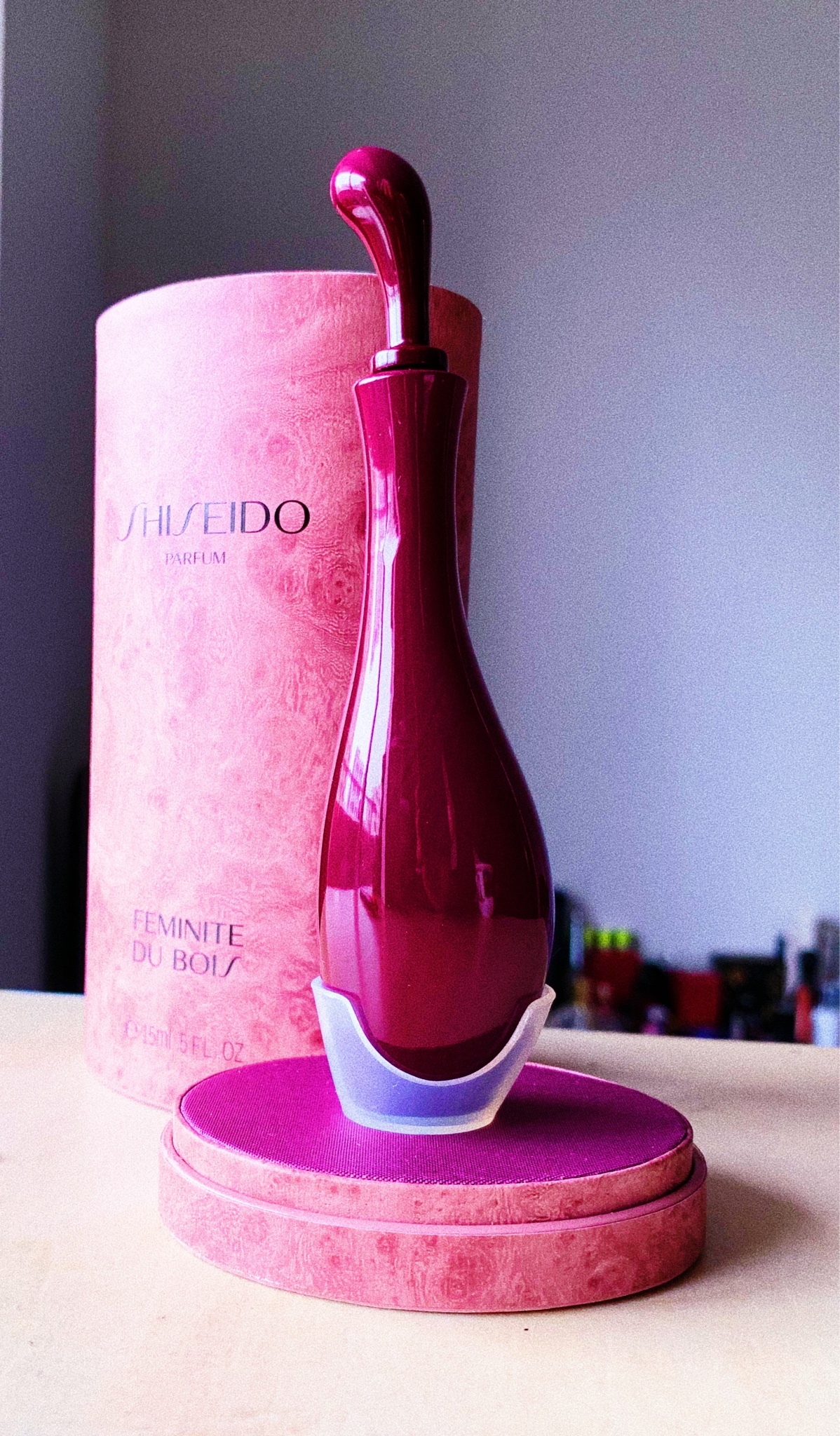 セルジュ・ルタンス / フェミニテデュボワ (Feminite du bois)の公式