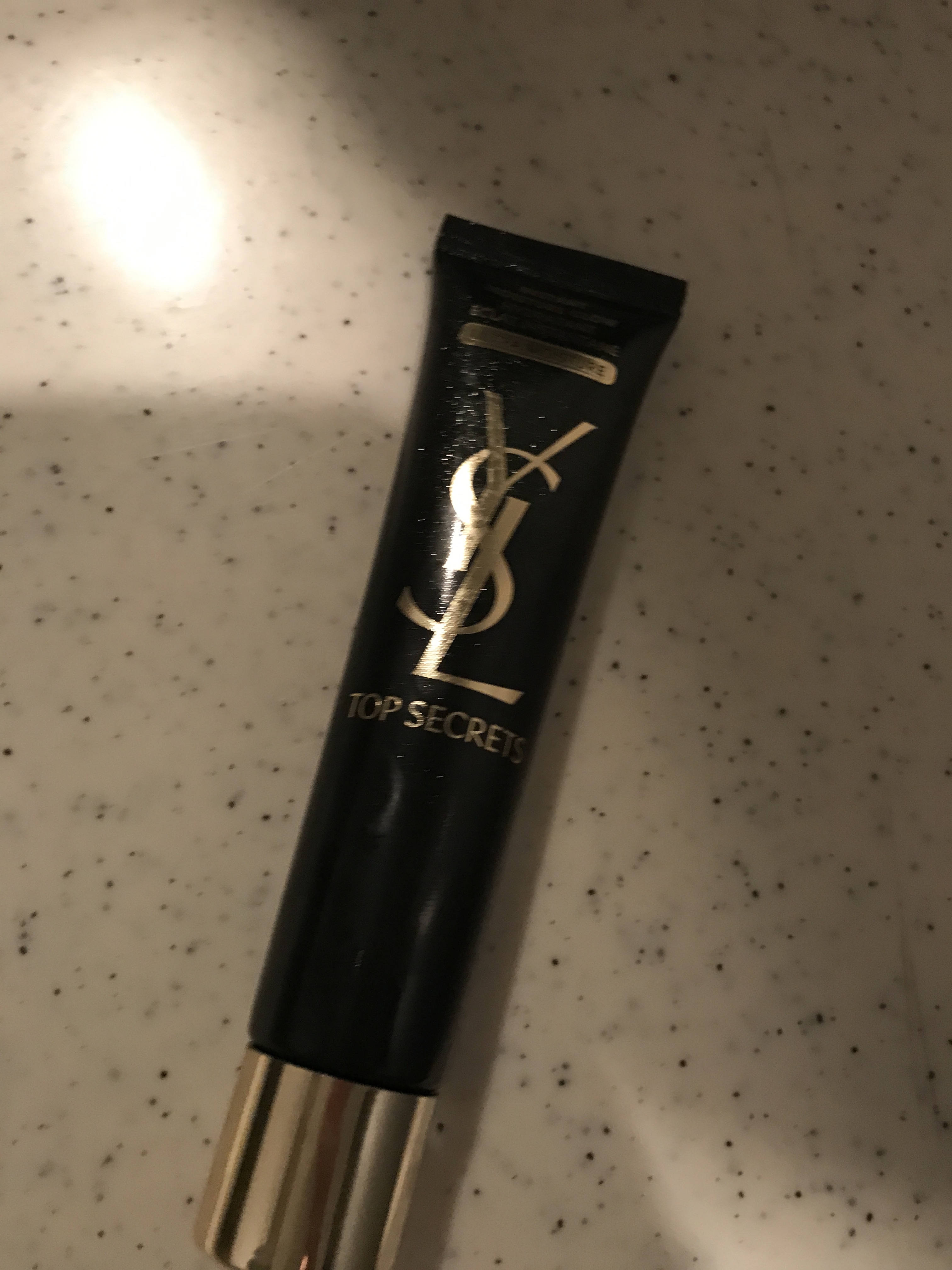 イヴ・サンローラン / トップ シークレット モイスチャー エクラ