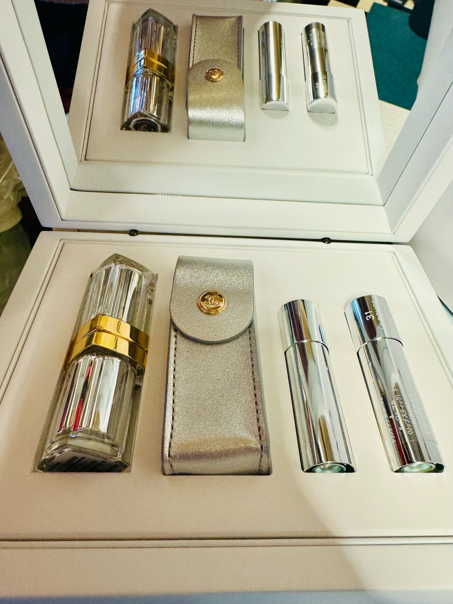 シャネル / トランテアン ル ルージュ 2 ルージュ クロワジエールの