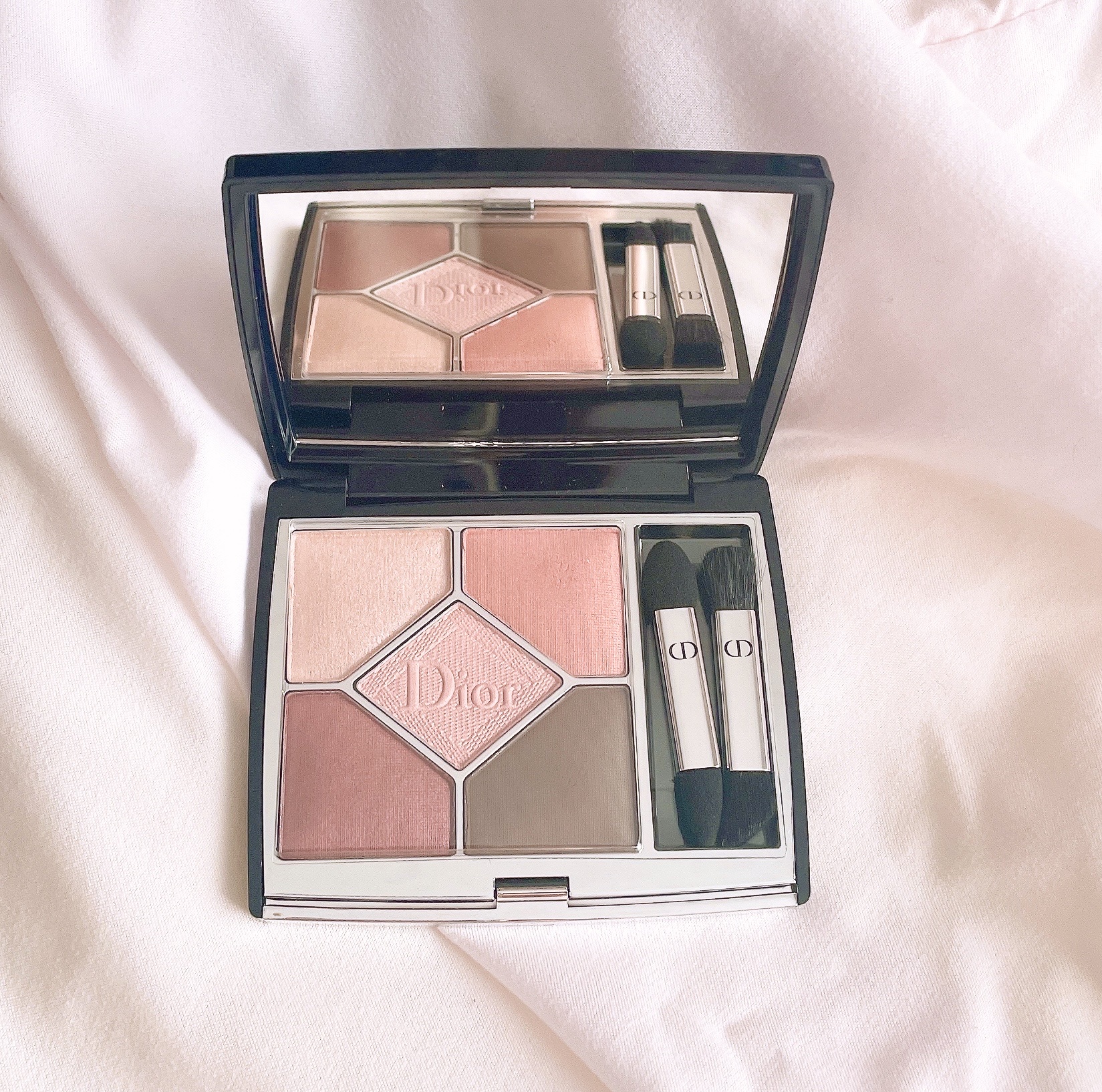 ディオール / サンク クルール クチュール 549 ゴールデン スノーの