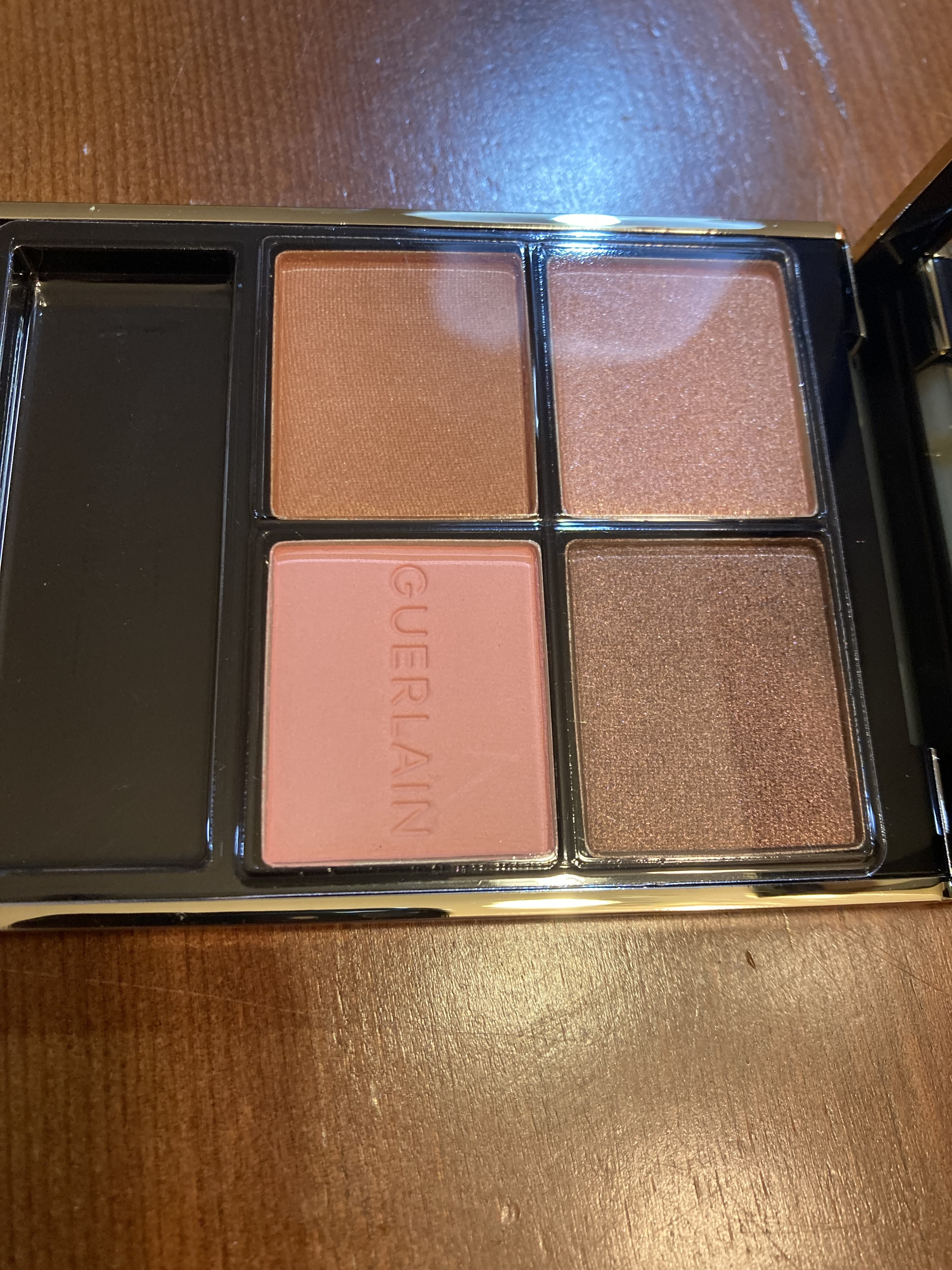 ゲラン / オンブル ジェ 129 ハニー アンバーの公式商品情報｜美容