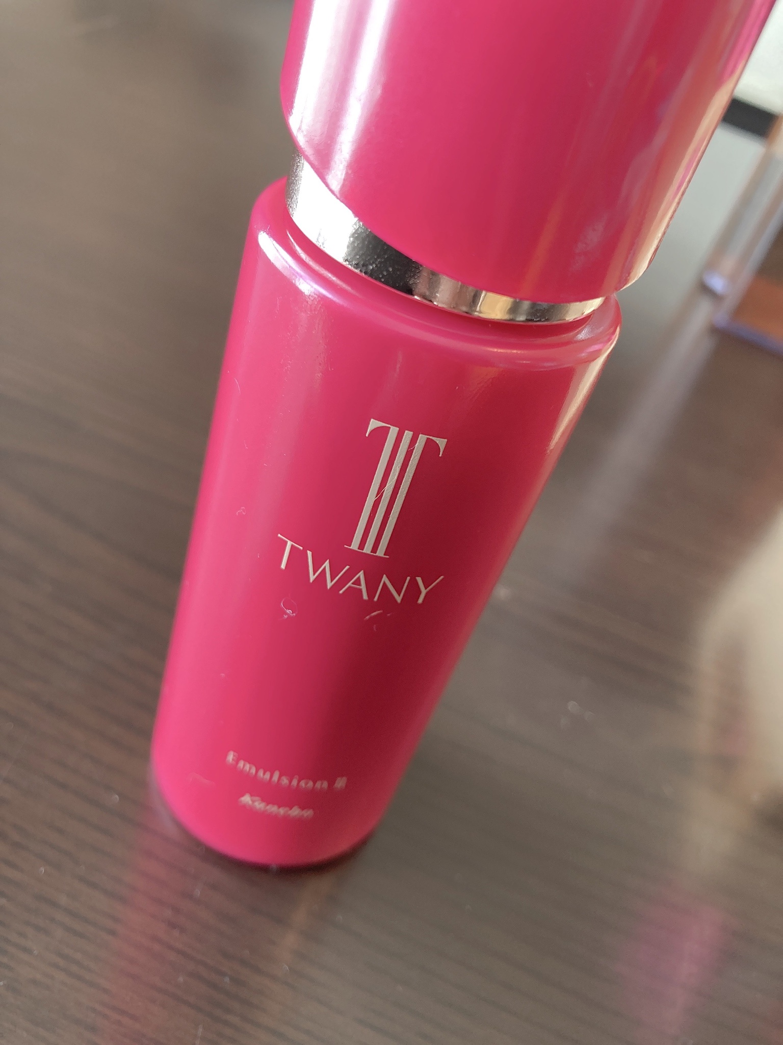 トワニー / エマルジョンIItの公式商品情報｜美容・化粧品情報はアット