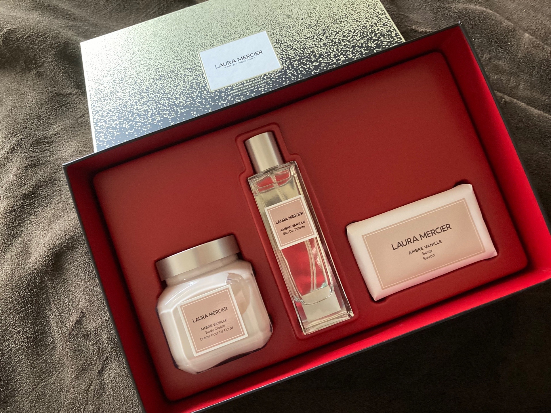 ローラ メルシエ / グランド インダルジェンス アンバーバニラ