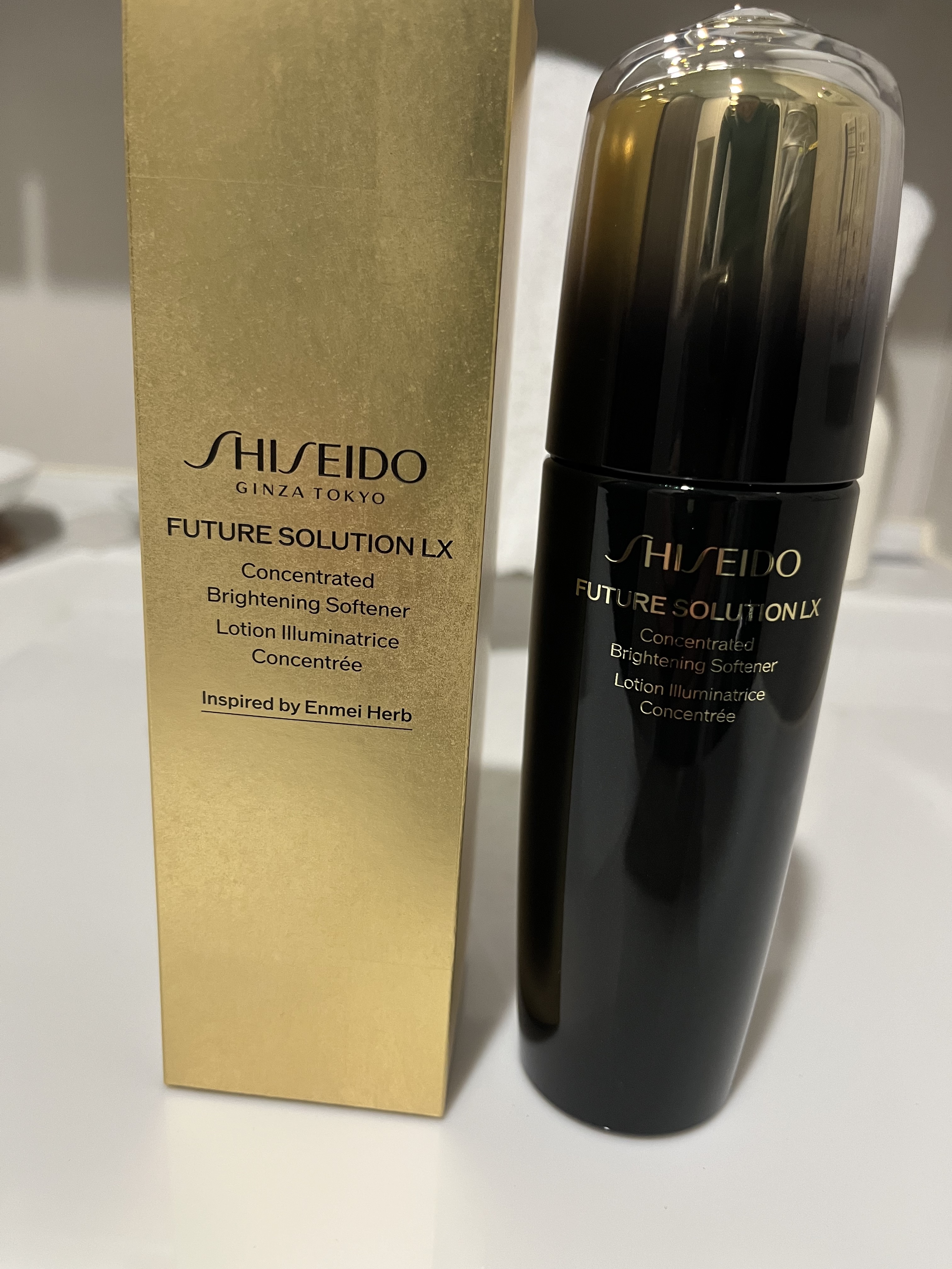 SHISEIDO / フューチャーソリューション LX コンセントレイティッド