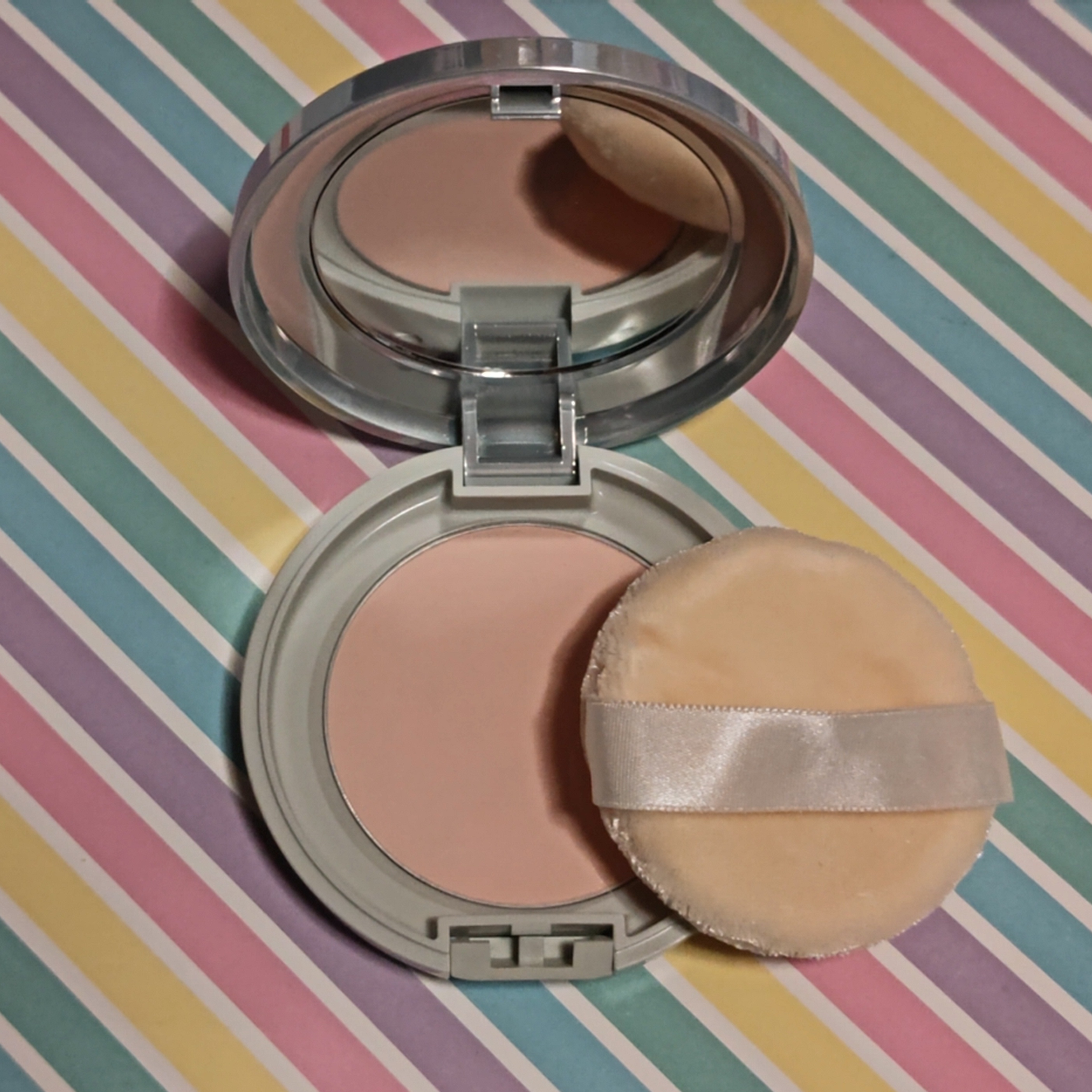 オルビス / サンスクリーン(R) パウダー ピーチネクター(限定)の公式