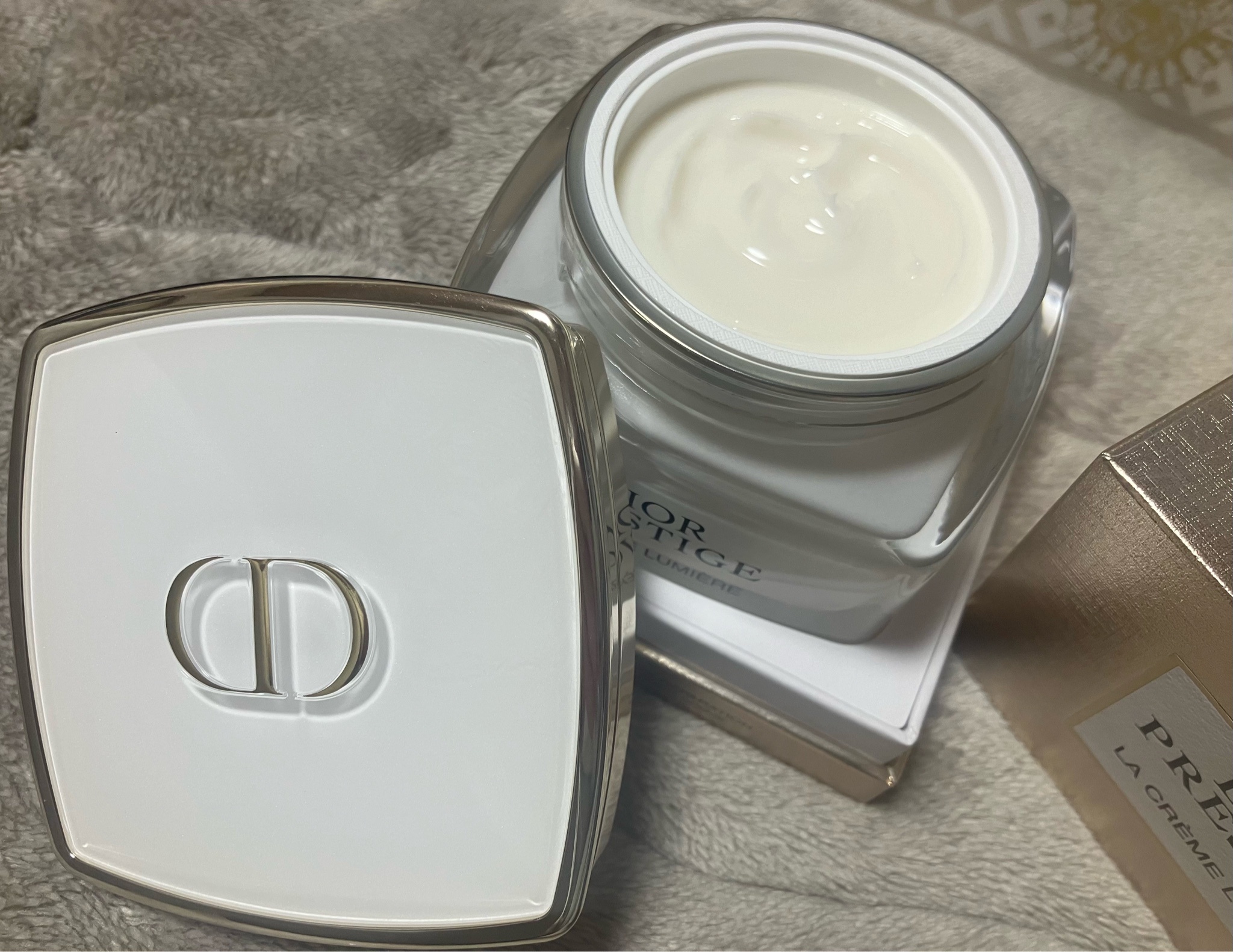 ディオール / プレステージ ホワイト ラ クレーム ルミエール Nの公式