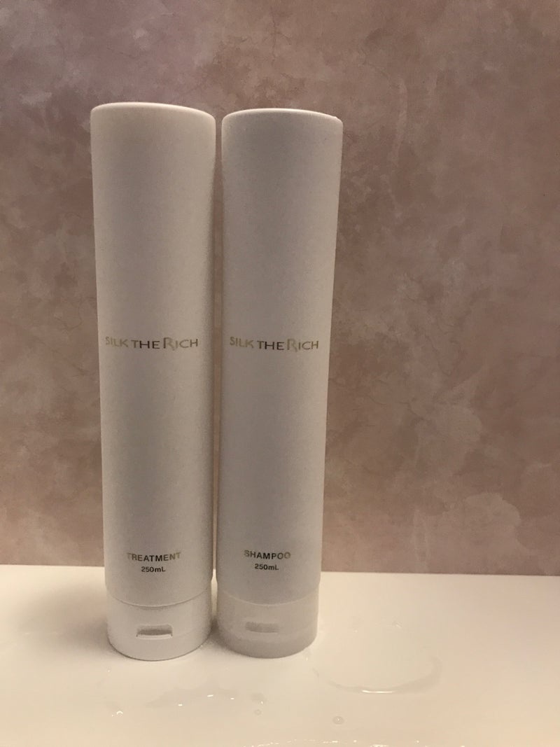 SILK THE RICH ゴールデンペア&フリージア シャンプー／トリートメント