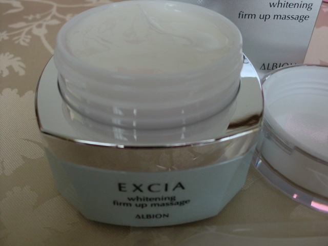 アルビオン / エクシア AL ホワイトニング ファームアップマッサージの