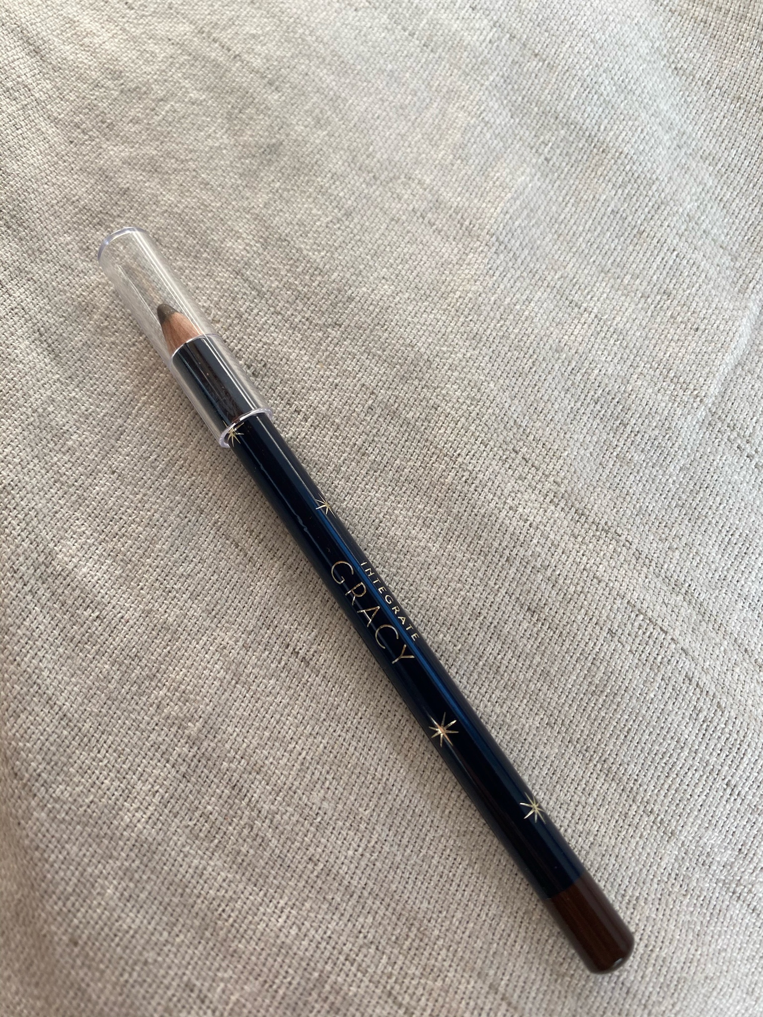 グレイシィ / インテグレート グレイシィ アイライナーペンシルの公式