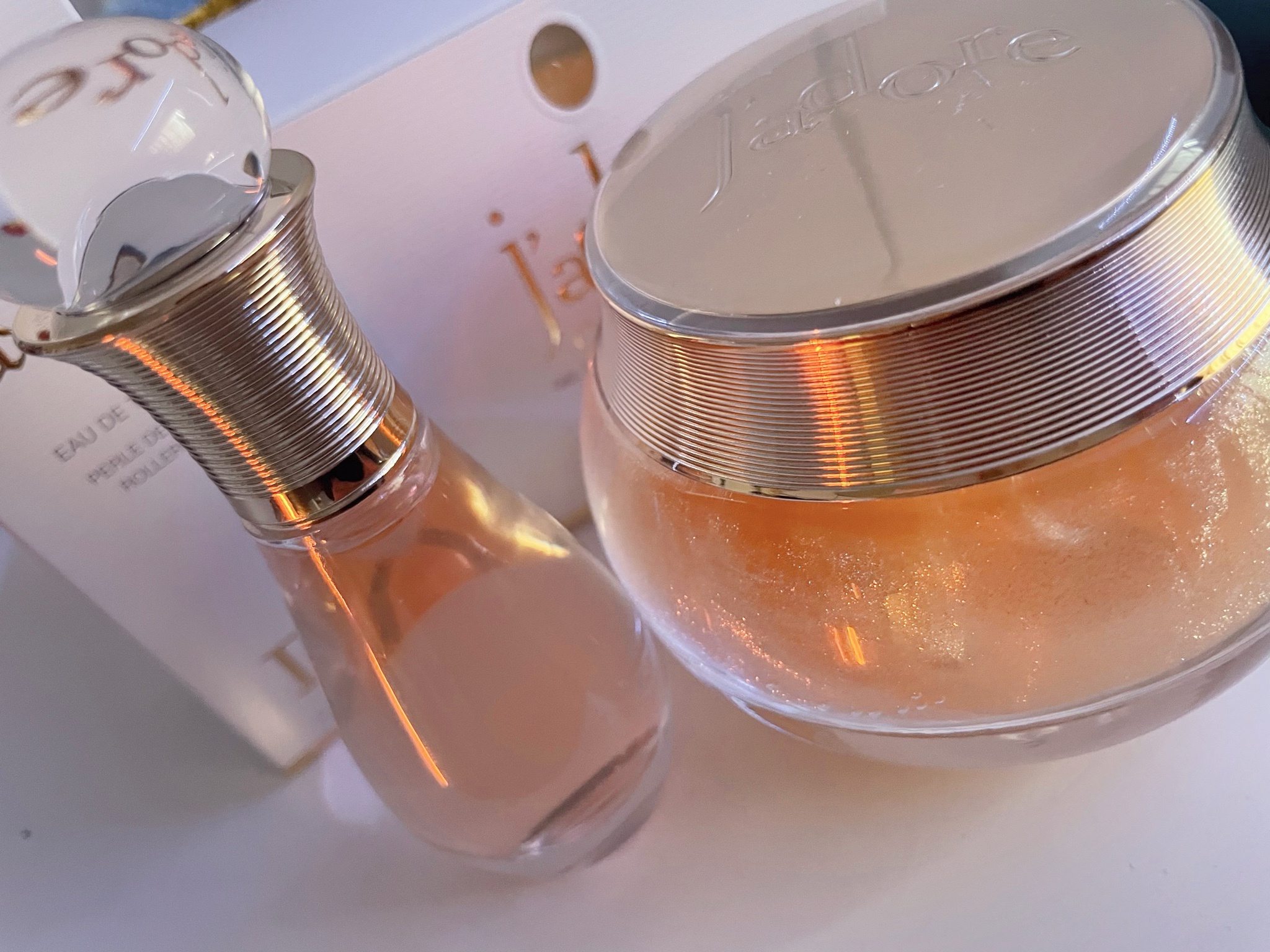 ディオール / ジャドール シマリング ボディ ジェル(旧)の公式商品情報