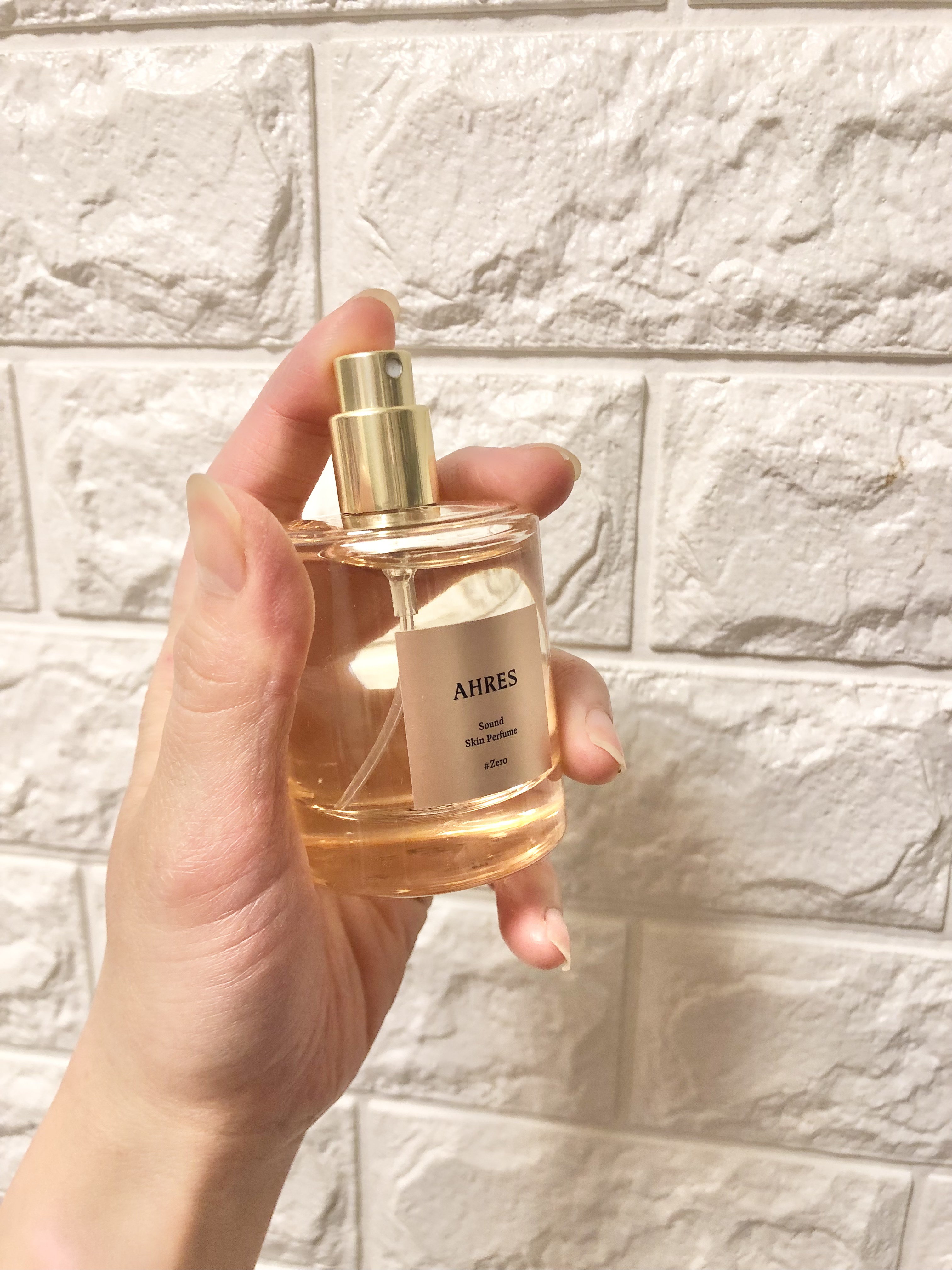 AHRES(アーレス) / サウンド スキン パフューム #ゼロの公式商品情報