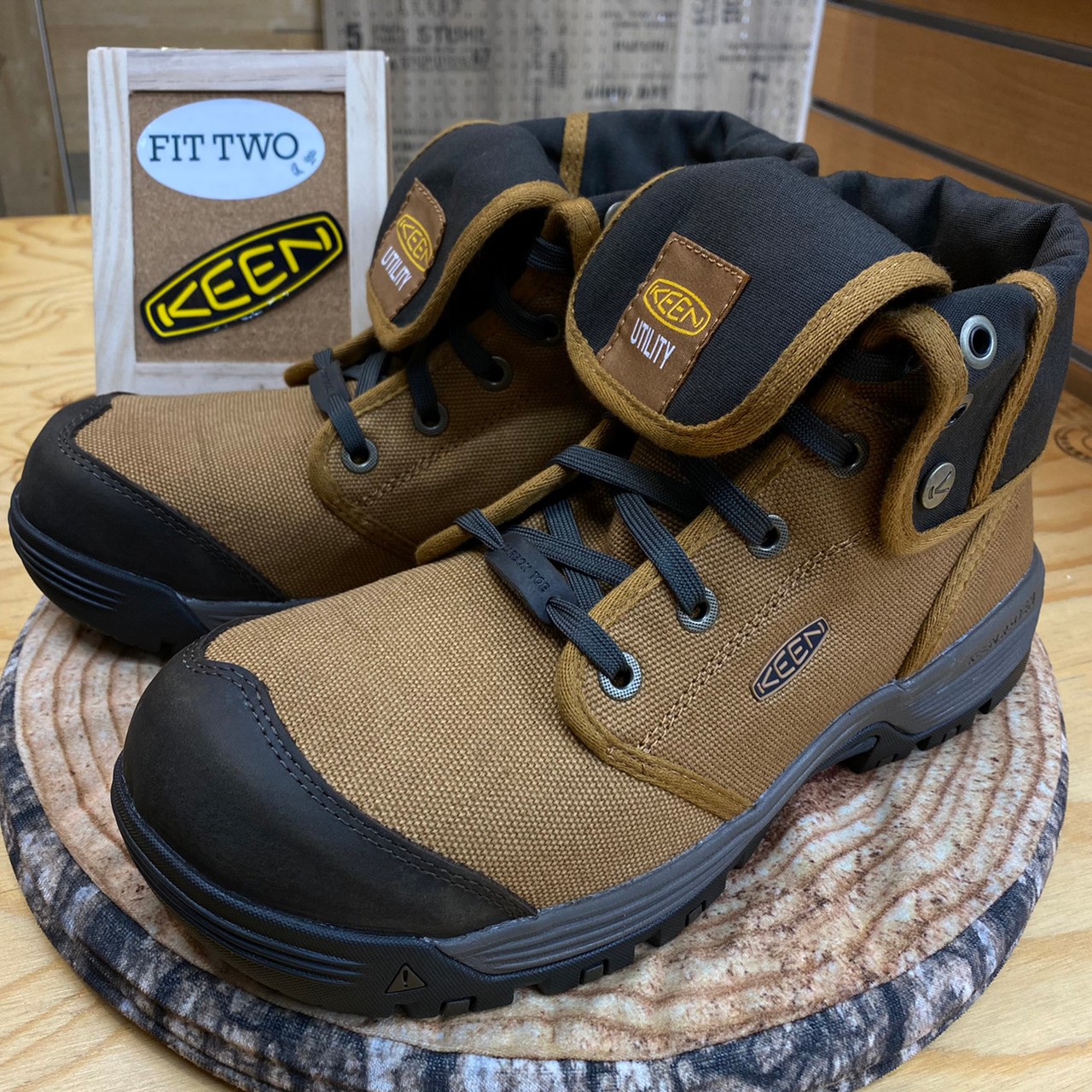 KEEN UTILITY】KEENの安全靴の2022年春夏の新作「ROSWELL MID