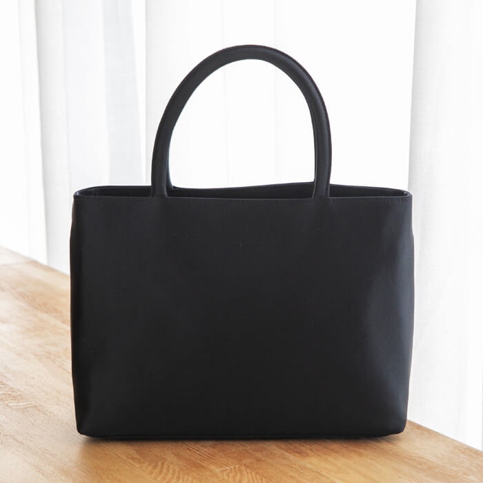 慶弔両用】たっぷり容量のトートバッグ ・ブラック｜東京ソワール