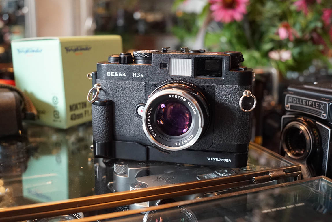 Voigtlander Bessa R3A + Nokton 1.4 / 40mm + Trigger winder