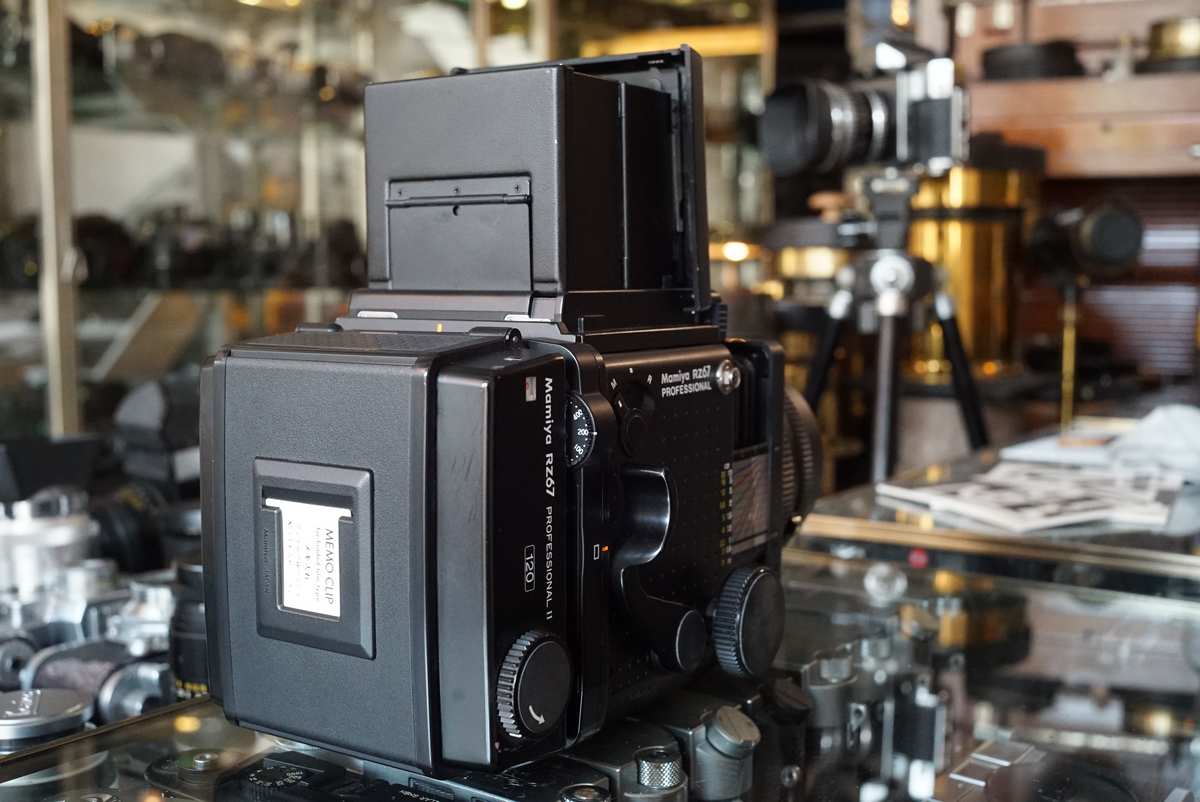 Mamiya RZ67 + Mamiya-Sekor Z 110mm 1:2.8 - Fotohandel Delfshaven