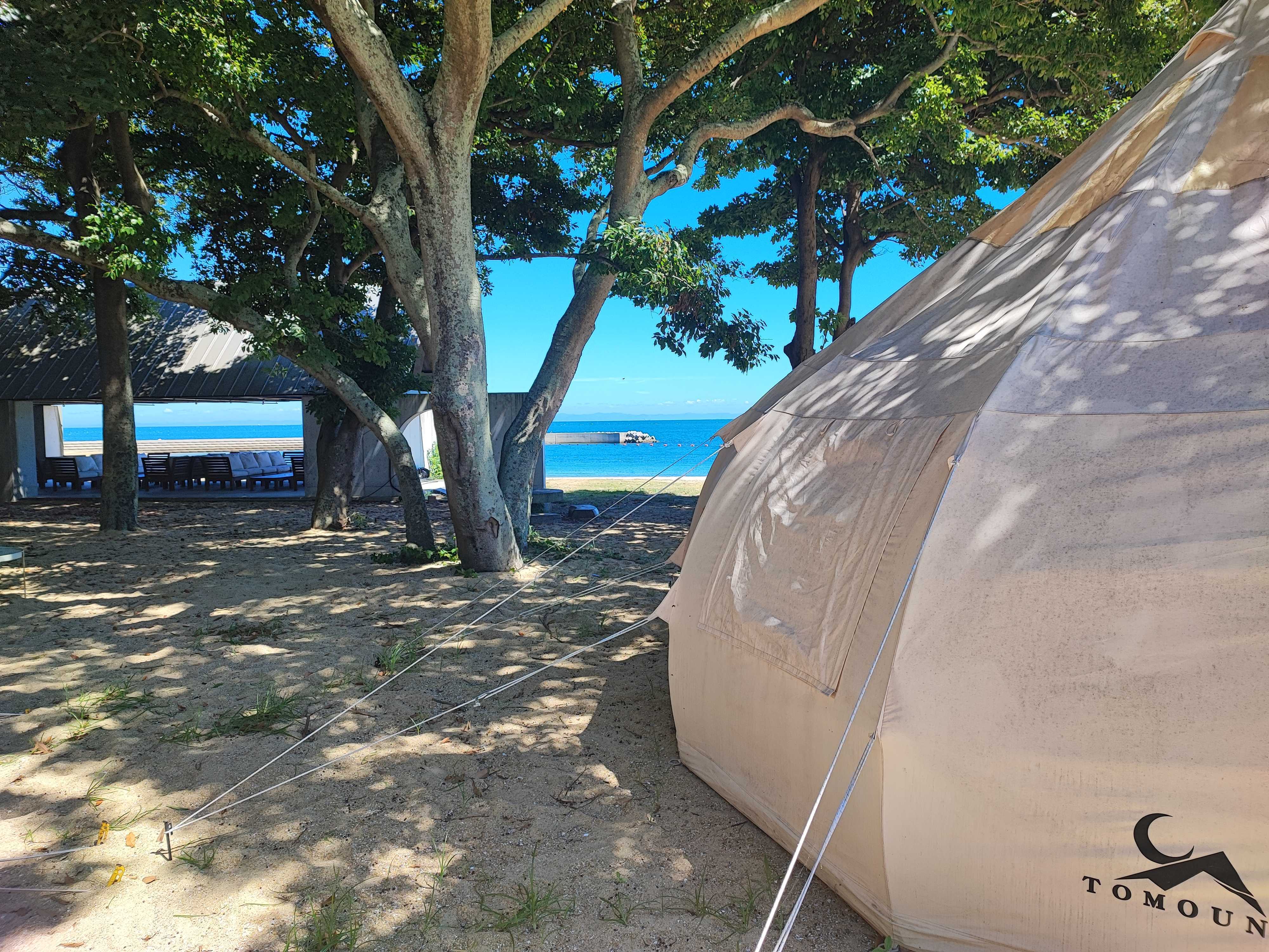 大分県豊後高田市】長崎鼻ビーチリゾートのグランピングエリアが“砂浜