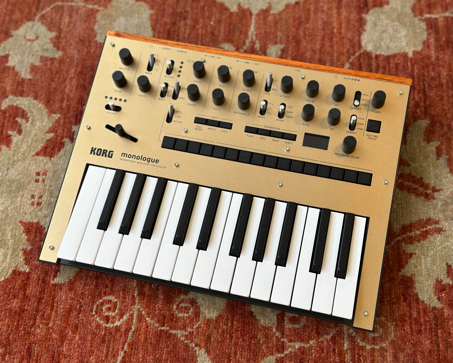 KORG Monologue GOLD – Found Sound